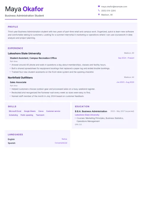 Maya’s student resume in the Mosaic template: violet-tinted section cards for profile, experience, skills, education and languages